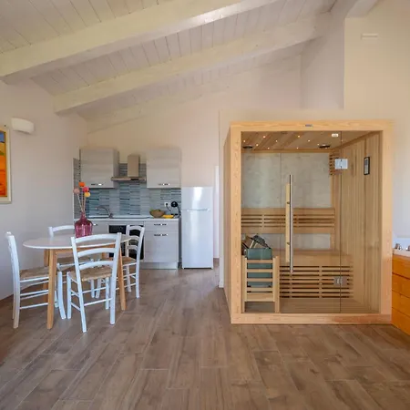 Valle In Fiore - Private Jacuzzi & Sauna - Italywego Apartamento