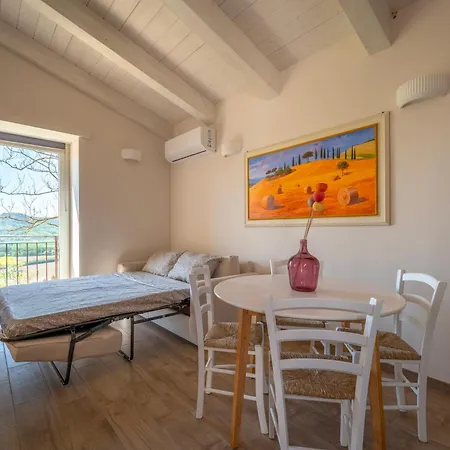 Valle In Fiore - Private Jacuzzi & Sauna - Italywego Apartamento Ilci