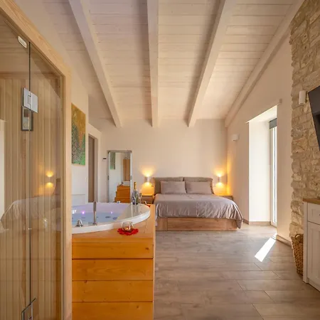 Apartamento Valle In Fiore - Private Jacuzzi & Sauna - Italywego Ilci