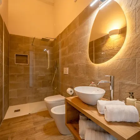 Apartamento Valle In Fiore - Private Jacuzzi & Sauna - Italywego Ilci