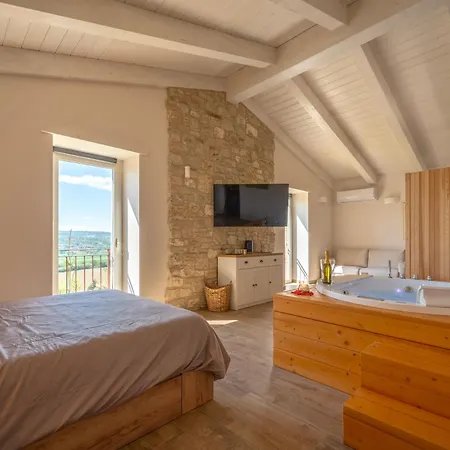 Valle In Fiore - Private Jacuzzi & Sauna - Italywego Ilci
