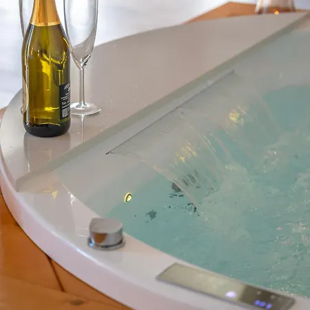 Apartamento Valle In Fiore - Private Jacuzzi & Sauna - Italywego Ilci